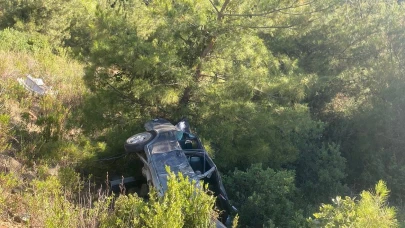 Hatay'da otomobil uçurumdan uçtu! 1 ölü 2 yaralı