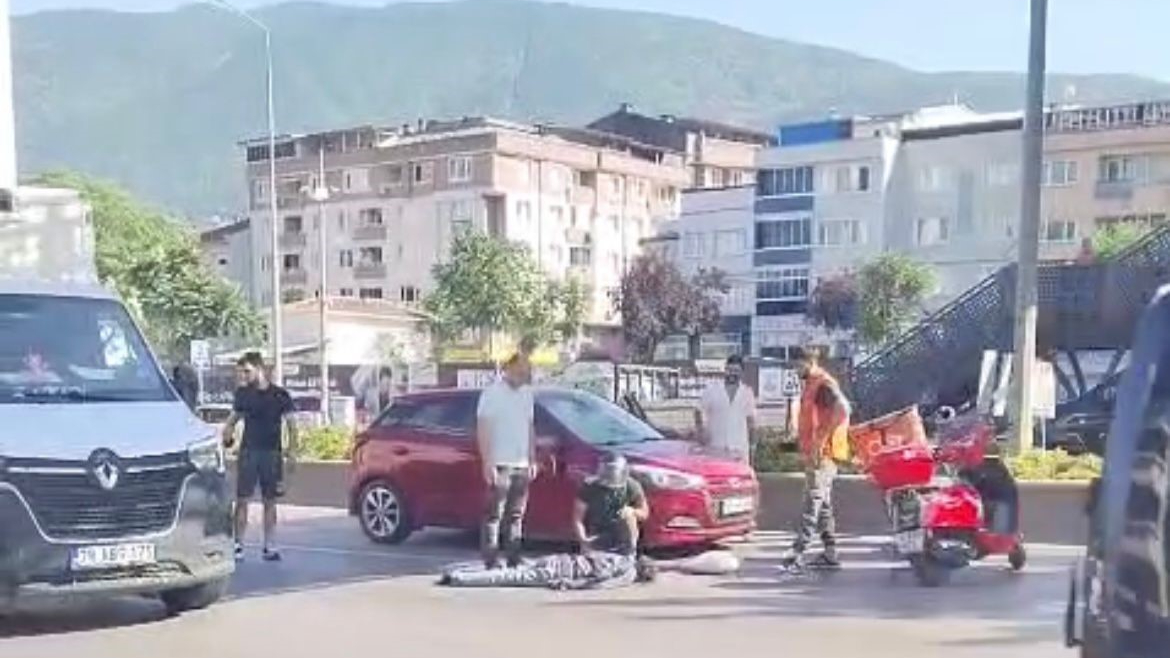 Üst geçidi kullanmayan kadın ağır yaralandı!