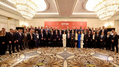 Bakan Bolat Moskova’da Türk İş İnsanlarıyla buluştu