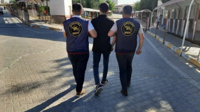 Gaziantep'te dolandırıcılık ve uyuşturucu suçlarından aranan şahıs yakalandı