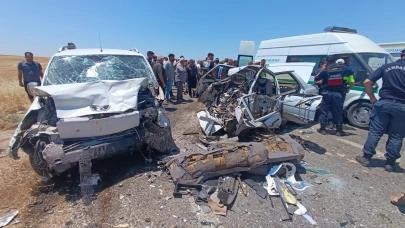 Adıyaman’da otomobil ile hafif ticari araç çarpıştı! 4 ölü, 1 yaralı