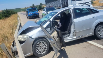 Bursa'da iki otomobil çarpıştı! 5 yaralı