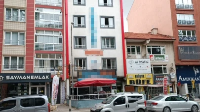 Kütahya'da otelde yangın! 2 yaralı