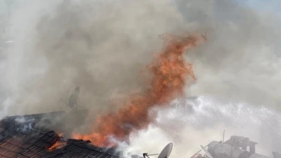 Antalya Kaleiçi'ndeki yangın