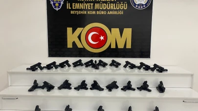Konya'da çok sayıda ruhsatsız tabanca ele geçirildi