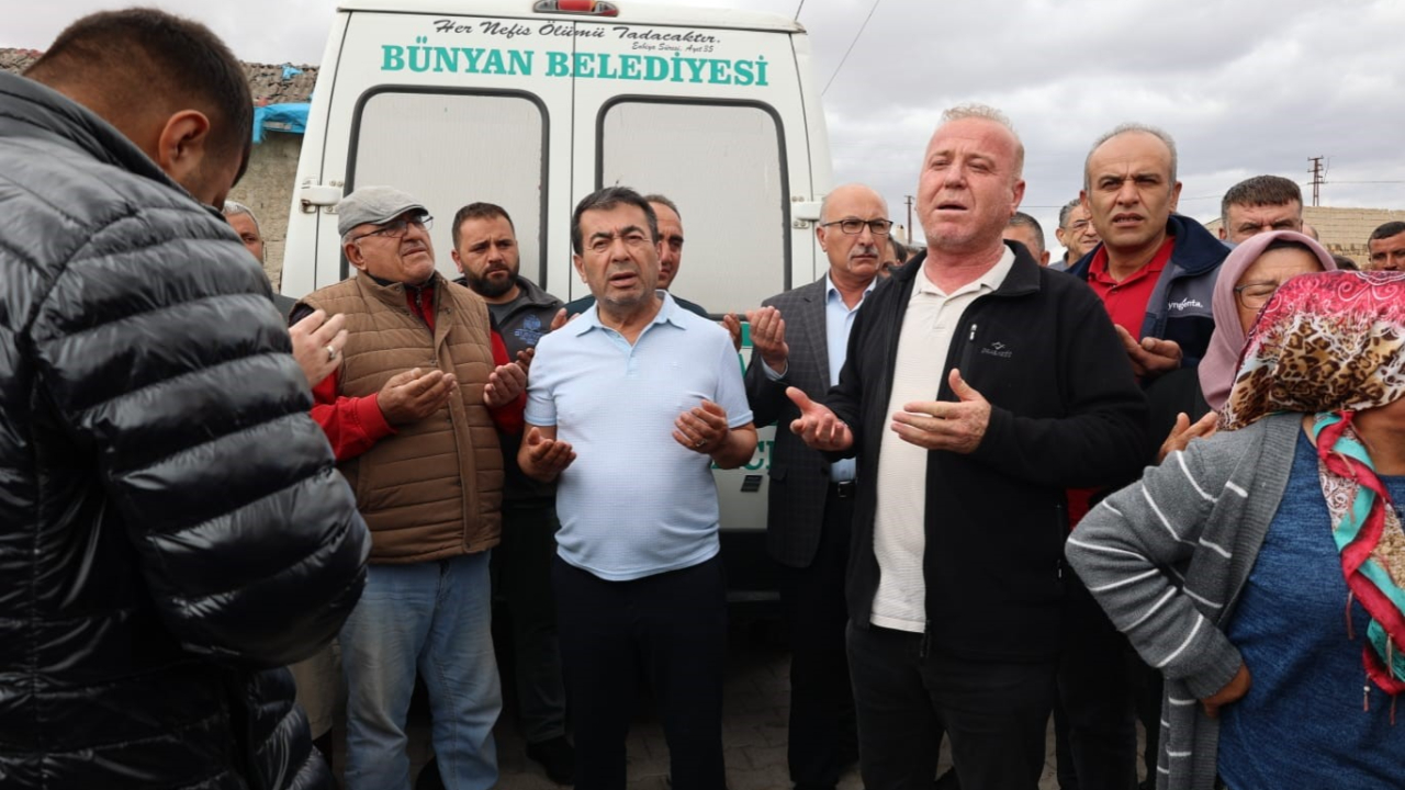 Trafik kazasında bir kadın hayatını kaybetti