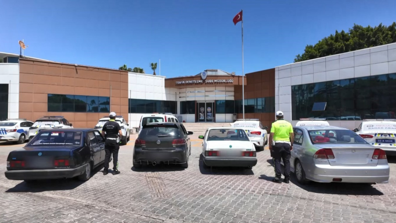 Trafiği kapatıp drift atanlara 52 bin TL ceza