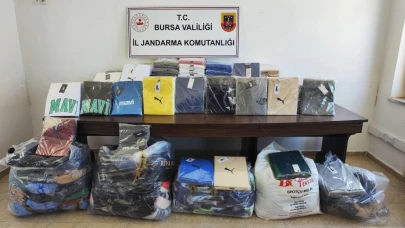 Bursa'da 2 milyon TL değerinde kaçak kıyafet operasyonu!