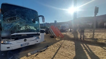 Kırıkkale'de yolcu otobüsü ile traktör çarpıştı: 3 yaralı