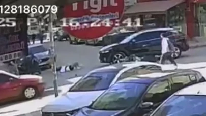 Motosiklet ve otomobil çarpıştı