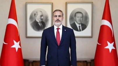 Dış İşleri Bakanı'ndan karikatür dergisine tepki