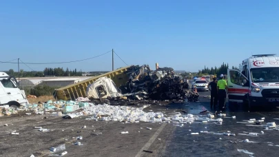 Antalya'da iki tır çarpıştı: 1 ölü, 1 yaral