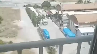 Depremdeki panik anlarını böyle kayda aldı