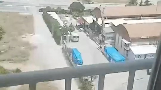 Depremdeki panik anlarını böyle kayda aldı