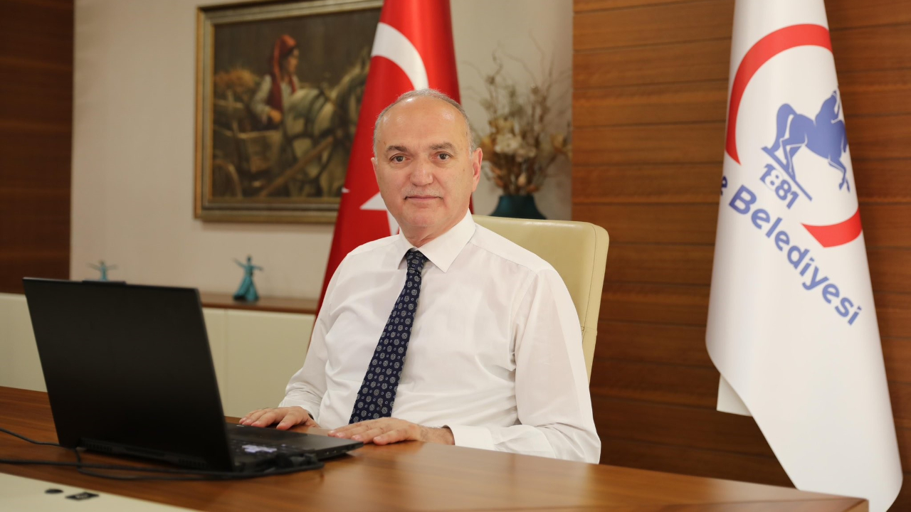 Başkan Özlü: "Ağzımdan hırsız kelimesi çıkmadı"