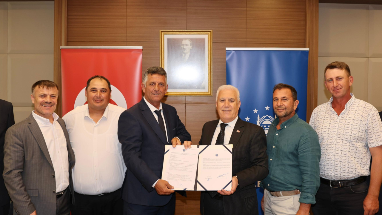 Büyükşehir'den hayvancılıkla uğraşan üreticilere destek