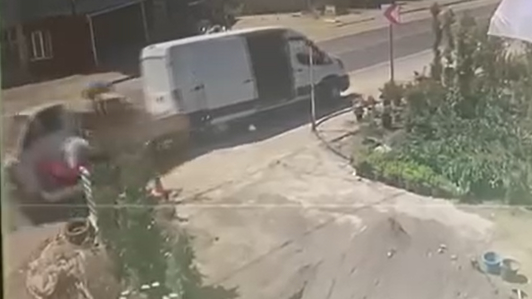 Yalova'da 4 aracın karıştığı trafik kazası kamerada