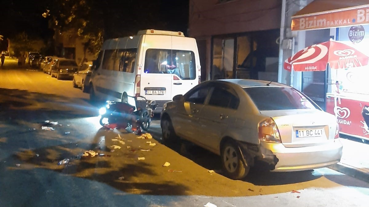 Bilecik'te trafik kazası: 3 yaralı