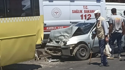Otomobil ile otobüs çarpıştı