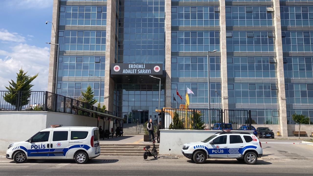 Mersin'de 2 uyuşturucu taciri tutuklandı