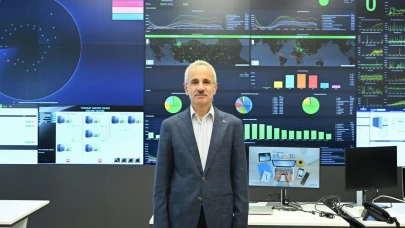 Bakan Uraloğlu elektronik haberleşme verilerini değerlendirdi