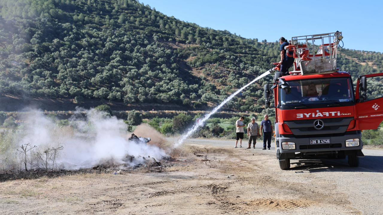 Ödemiş'teki bir mahalle yangında yok oldu