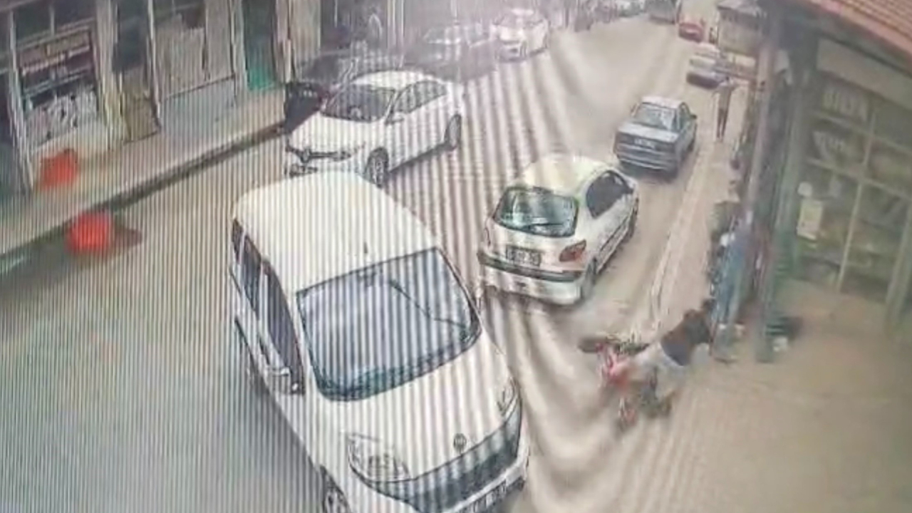 Elektrikli bisikletle ticari araç çarpıştı! 1 yaralı