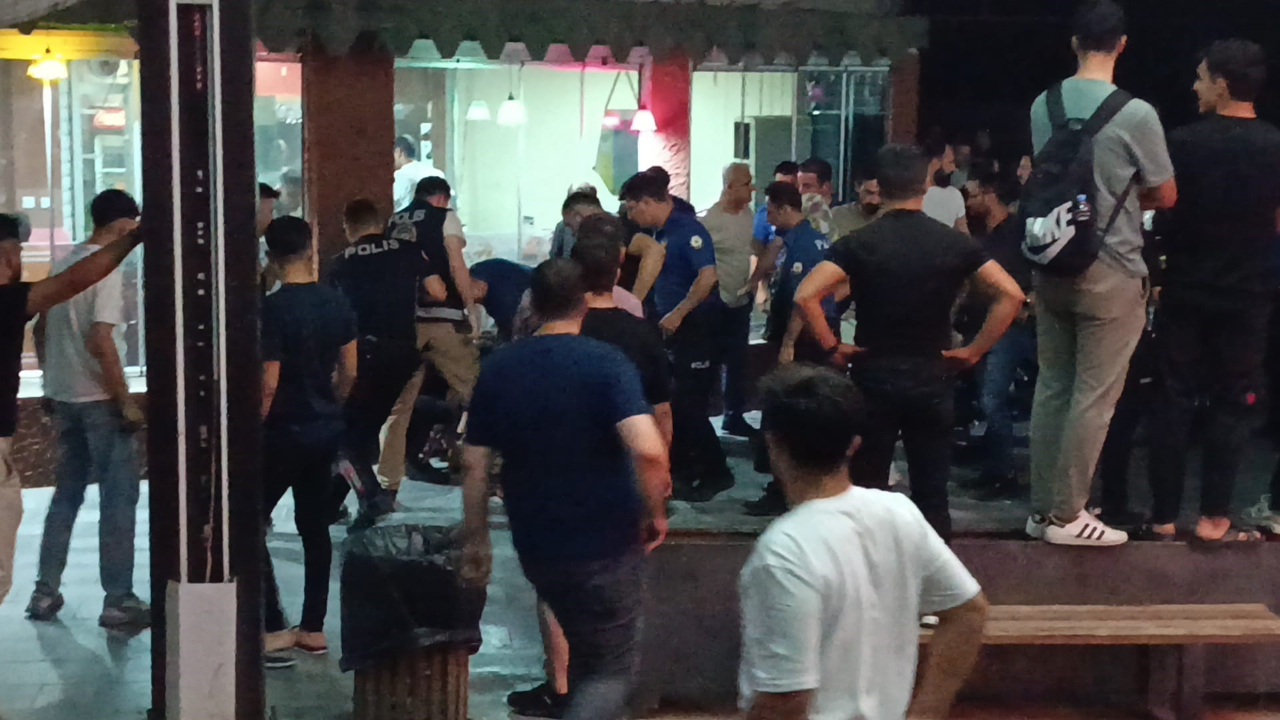Batman'da aparmanın giriş katına sığınan firari şahıs ikna sonucu teslim oldu