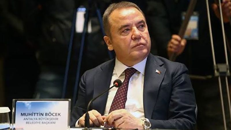 Muhittin Böcek gözaltına alındı!