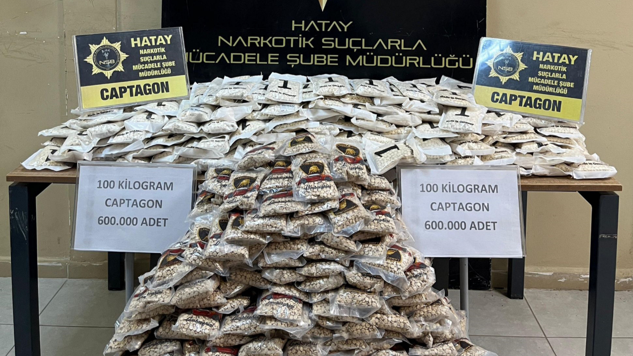 Hatay’da yüzlerce uyuşturucu hap ele geçirildi