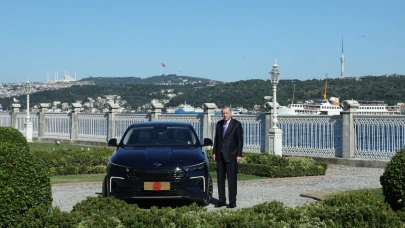 Cumhurbaşkanı Erdoğan Togg'un yeni modeli T10F'yi test etti