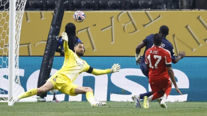 Paris Saint-Germain yarı finalde