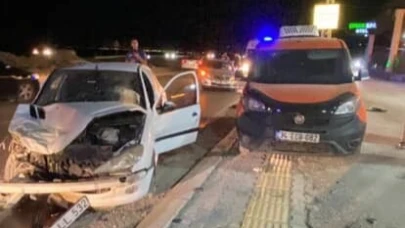 Hatay’da otomobiller çarpıştı! 2 yaralı