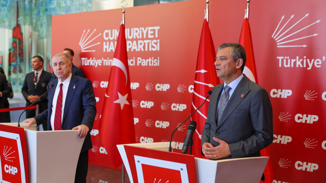 CHP Genel Başkanı Özel, Ümit Özdağ ile görüştü