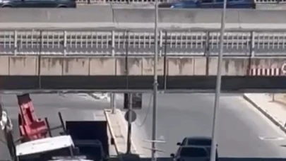 Yalova'da vinç alt geçitte sıkıştı