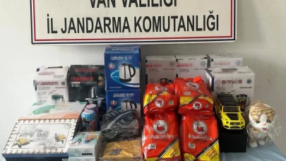 Van'da kaçak sigara ve elektronik malzeme ele geçirildi