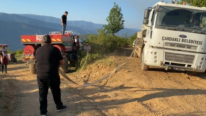 İki ilin sınırında çıkan orman yangınına ekiplerin müdahalesi sürüyor
