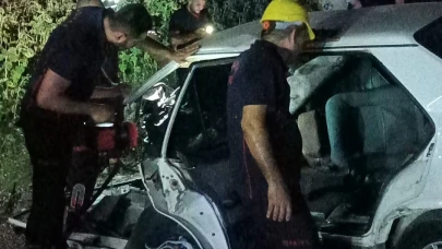 Osmaniye’de 2 otomobilin karıştığı kazada 3 kişi yaralandı