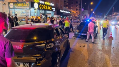 Bursa'da alkollü sürücü makas atarken kaza yaptı! 2 yaralı