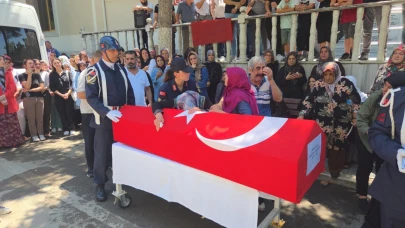 Kolon kanserine yenik düşen uzman jandarma Bursa'da son yolculuğuna uğurlandı