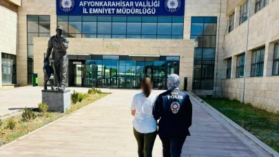 Dolandırıcılıktan aranan kişi polis tarafından yakalandı