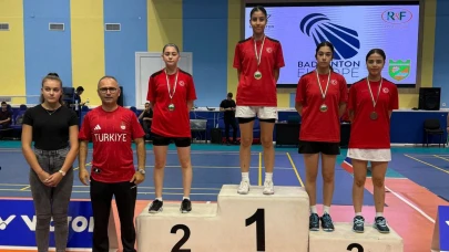Osmangazili badmintonculardan gururlandıran başarı