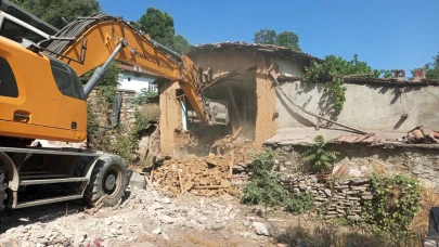 Osmangazi'de metruk binalara geçit yok