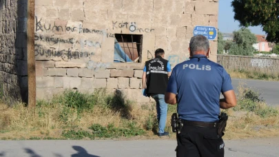 Husumetli iki grup arasında bıçaklı kavga: 1'i ağır 4 yaralı