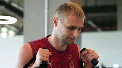 Galatasaray hazırlıklarını çift idman yaparak sürdürdü