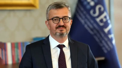Burhanettin Duran kimdir? Siyasi kimliği, kariyeri, akademik çalışmaları...