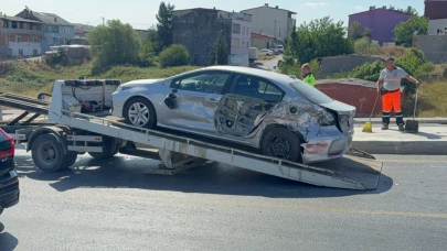 İstanbul'da zincirleme trafik kazası: 3 yaralı
