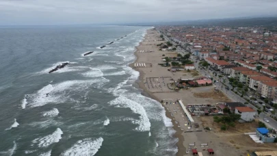 Sakarya'da iki ilçede denize girmek yasaklandı
