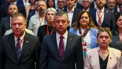 Özgür Özel Belediye Başkanları Toplantısı'na katıldı