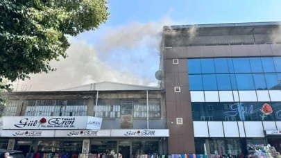 Bursa'da tekstil atölyesinin çatı katında korkutan yangın